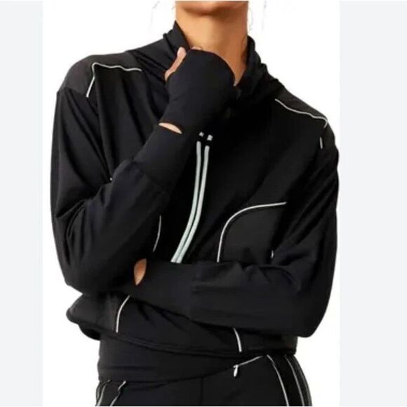 FP Movement Care FP Act Fast Warmth Layer Black Size Large NWOT $128 - Picture 1 of 4